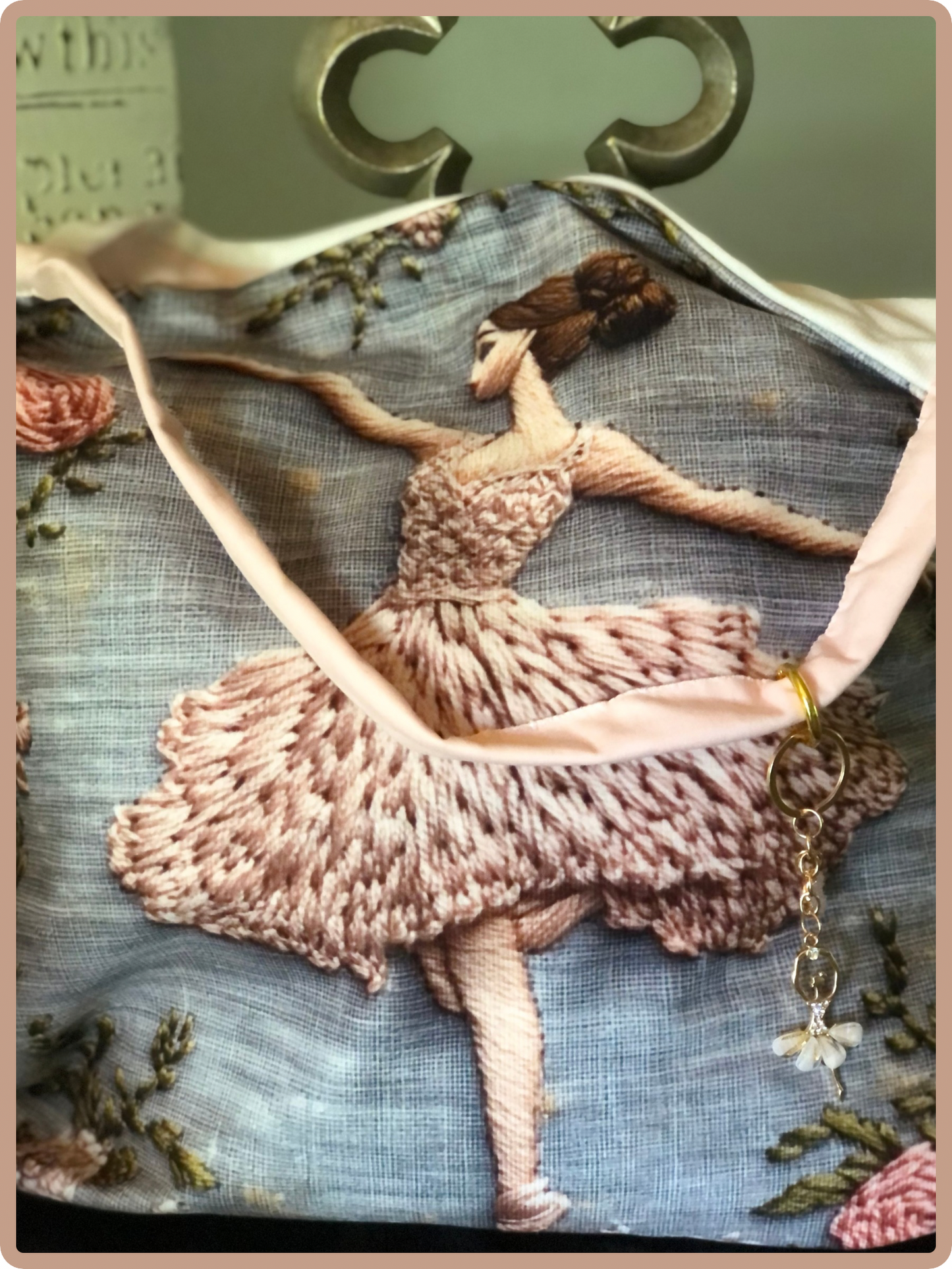 PETALS EN POINTE