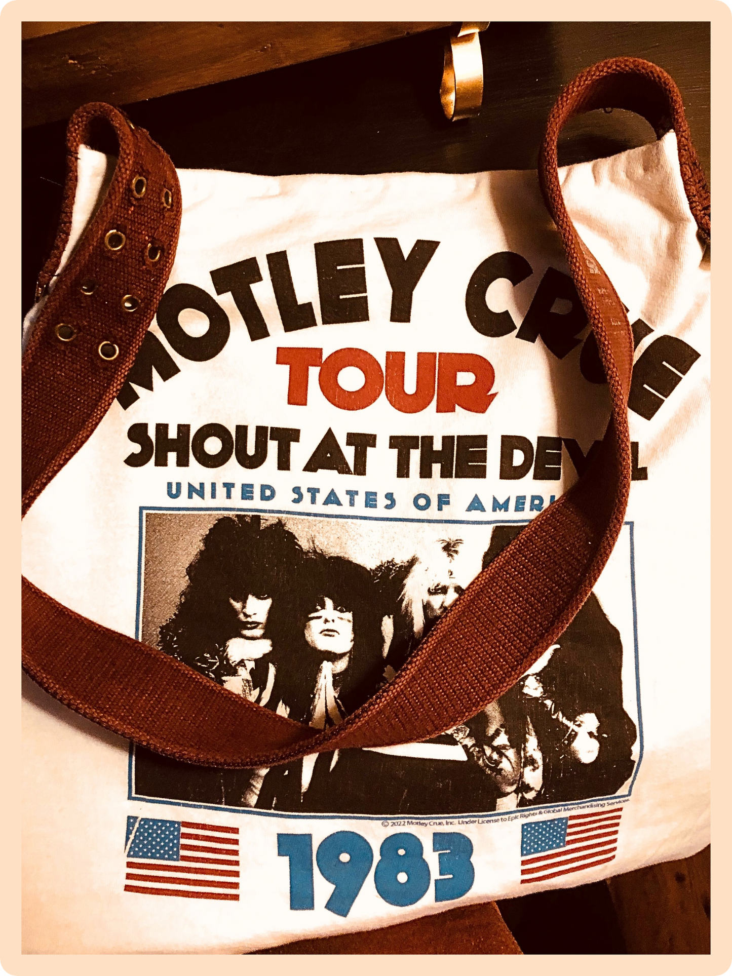 🤘 Shout at the Tote