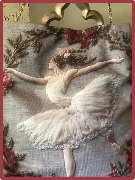 WHITE SWAN